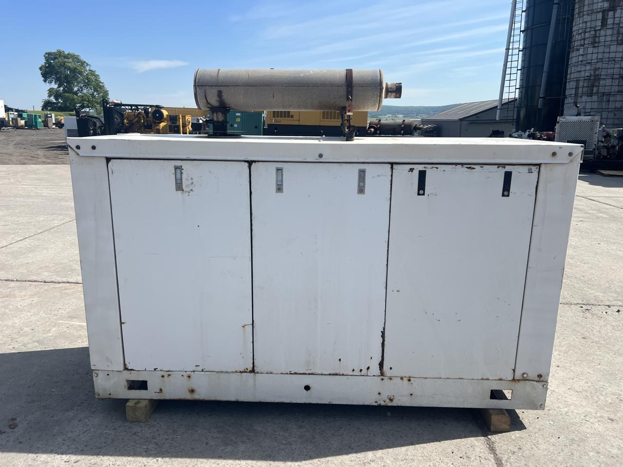 60 KW Marathon #361-PSL1602-1, diesel generator set, 277/480 Volts, 1/3-phase, John Deere 4045TF150 engine - Image 3