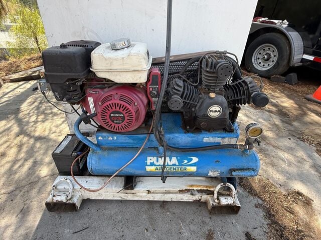 Skid Mounted Mobile Lubrication System, multi-compartment tanks, Graco Fire-Ball 225 air pumps, Puma - Image 6
