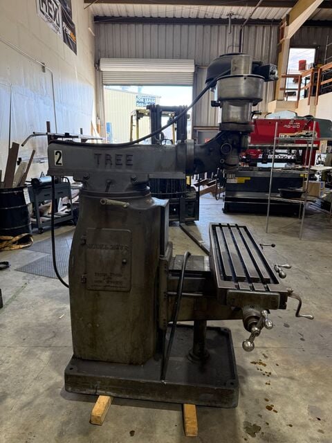 Tree #2UVR, vertical mill, 10.5" x42" table, approx. 25" X, 10" Y, 16" Z, 60-3300 RPM variable speed head - Image 8