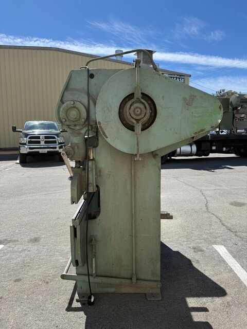 12 gauge x 4' Doelger & Kirsten #25-4, mechanical press brake, 7/8" die, 40 SPM, flywheel drive, adjustable - Image 5