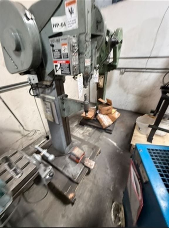 National #1000, pneumatic C-frame riveting press, foot pedal actuation, compact vertical profile - Image 5