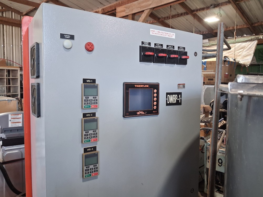 Tigerflow #ES-3000, triplex VFD booster pump - Image 2