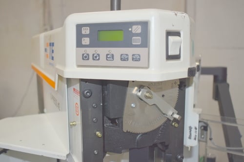 TE Connectivity #2217000-1-B, Model G II Terminator Wire Crimping Machine, benchtop, 240 V., 3 Amps, 1 Ph. - Image 4