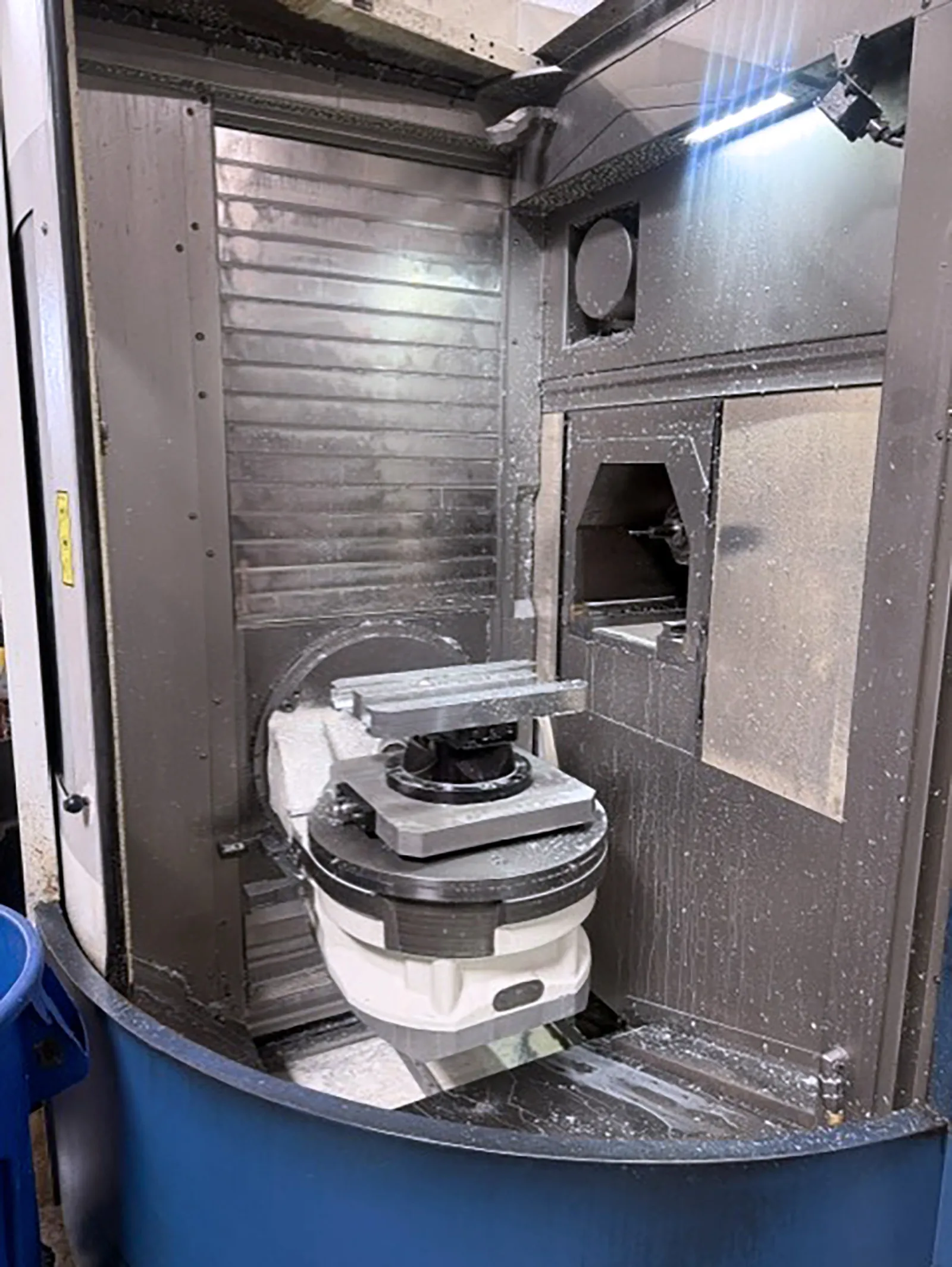 Grob #G350, CNC horizontal machining center, 5-Axis, 99 automatic tool changer, 23.6" X, 33.6" Y, 29.5" Z - Image 6