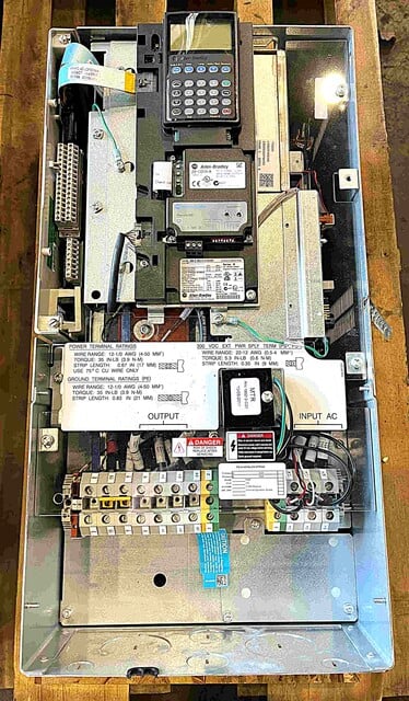 75 HP Allen-Bradley, PowerFlex-700-20BD096, AC Variable Frequency Drive, 96/77 continuous amps, 480 Volts - Image 2