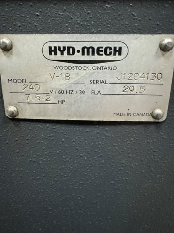 31" x 18" Hydmech #V18-45, Vert Band Saw, 7.5 HP, 1-1/4" blade, digital read out, 2004 - Image 8