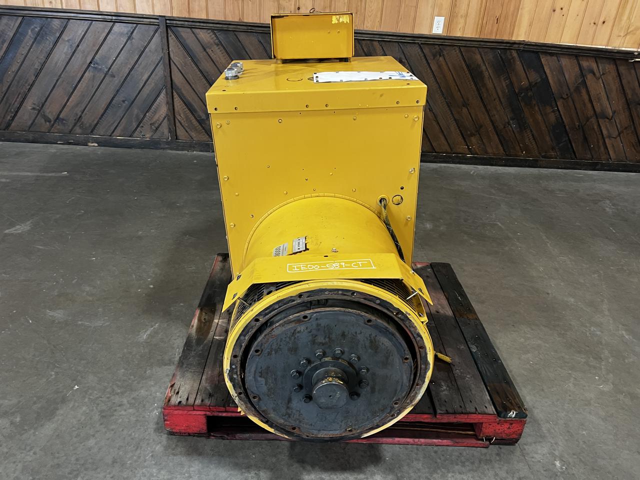 350 KW Caterpillar #SR4B, generator end, take off C15 engine, 480 Volts, 3 Phase, 12/4 wire, 14" flywheel - Image 3
