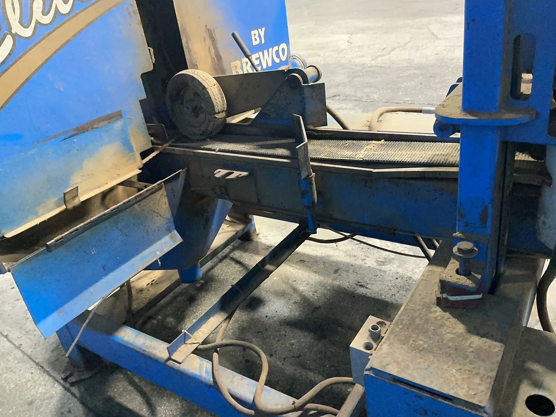 Brewco, Pallet Saw, 167" conveyor, 30 HP, 208/230/415/460 V., 3 Ph. - Image 3