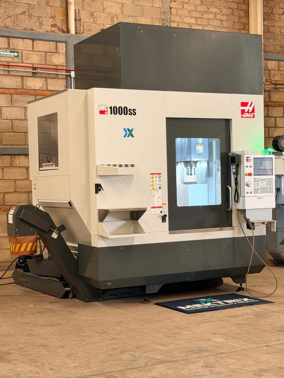 Haas #UMC-1000SS, 5-Axis CNC vertical machining center, 40" X, 25" Y, 25" Z, 12000 RPM, 31 automatic tool - Image 3