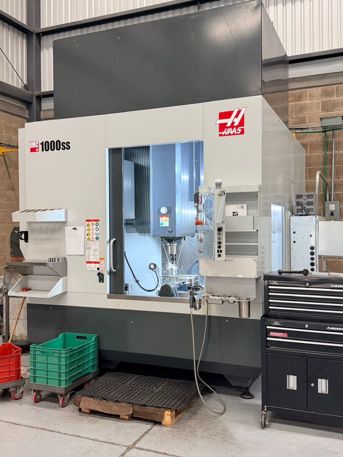 Haas #UMC-1000SS, 5-Axis CNC vertical machining center, 40" X, 25" Y, 25" Z, 12000 RPM, 31 automatic tool - Image 5