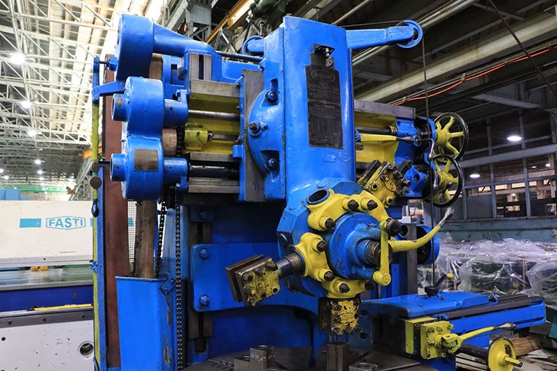 42" Bullard, vertical boring mill, 44" swing, 42" table, spiral drive, turret, side head, 4-jaw - Image 6