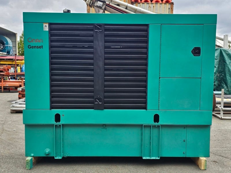 150 KW Cummins Onan #150DGFA, Diesel Generator, multi-voltage selector, 277 HP engine, 1800 RPM, skid - Image 3