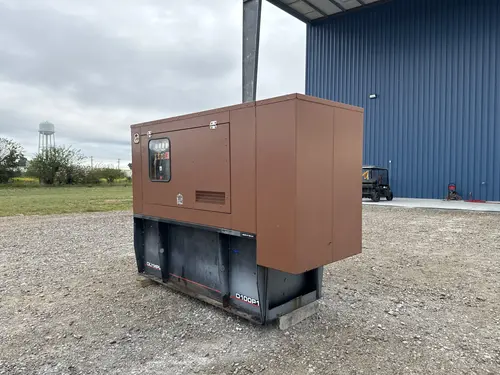 100 KW Caterpillar #D100P1, diesel generator set, 480/277 Volts, 3 phase, 1800 RPM, Perkins engine, 124 - Image 2