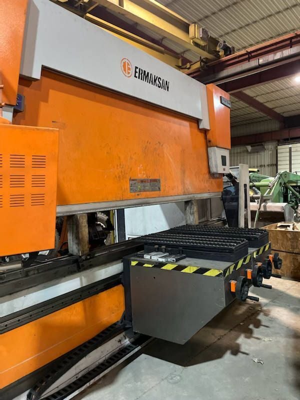 242 Ton, Ermaksan #Speed-Bend-Pro, CNC press brake, 12' overall, 128" between housing, 10.8" stroke, 21.7" - Image 8