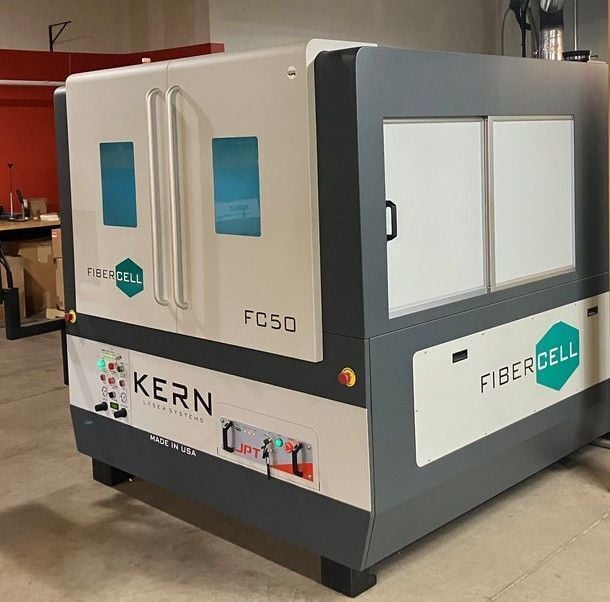 Kern #FiberCell-FC50, CNC fiber laser, 1000 watt, 52" x 50" table, 20"/sec cutting speed, 100 micron fiber - Image 2