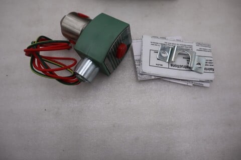 ASCO #8320G200, Solenoid Valve, 1/4" NPT, 100 PSI, 120V - Image 2