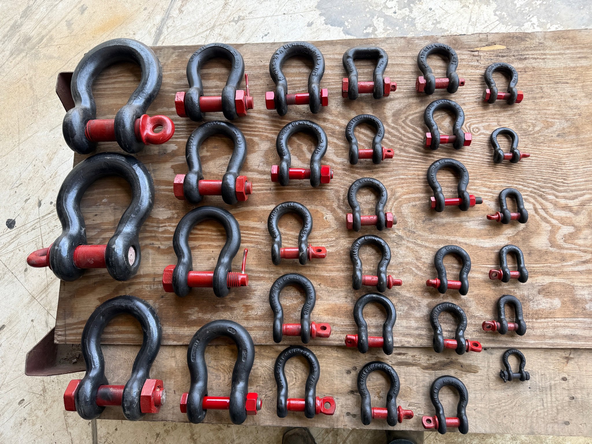 Crosby, LOT of (30) Assorted Shackles, 3-1/4 Ton thru 25 Ton - Image 1