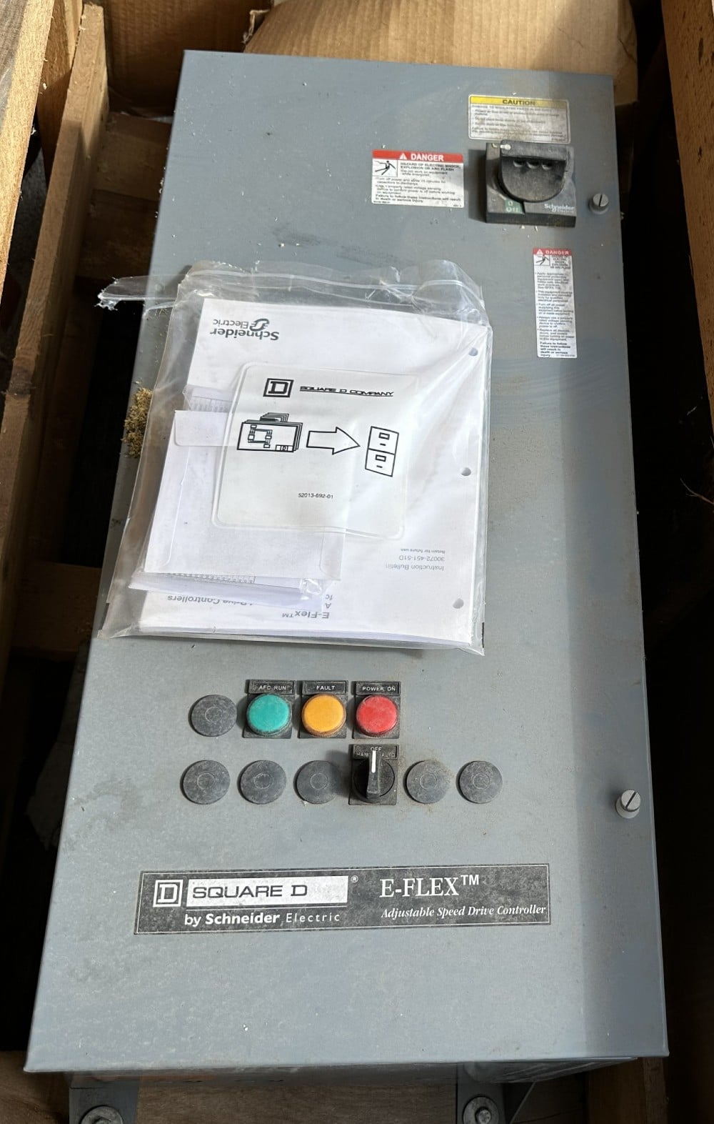 Square D, Altivar, E-Flex Motor Controller, 3-Phase, 60 Hz, 1.5 kW Motor Rating, 8 kHZ Switching Frequency - Image 2