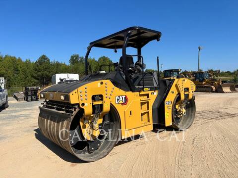 Caterpillar CB13, Asphalt Paver, 363 hours, S/N: 59200109, 2025 - Image 3