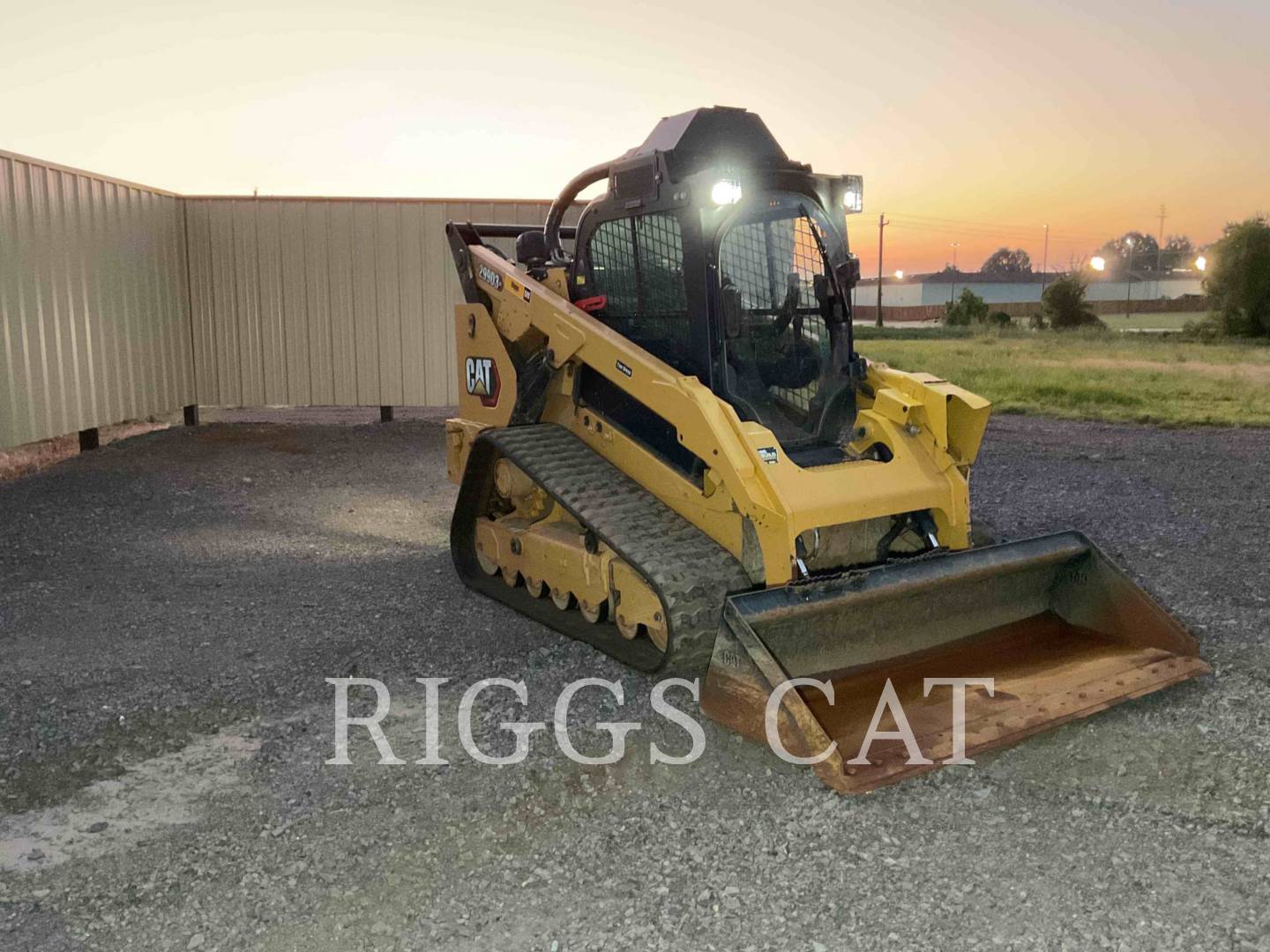 Cat 299DXE DM2, 1479 hours, S/N: BX905021, 2022 - Image 2
