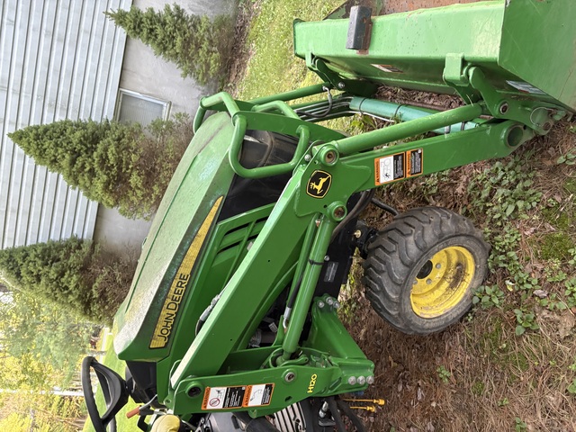 John Deere #1023E, sub-compact utility tractor with 4WD, hydrostatic transmission, Yanmar diesel engine, 2016 - Image 4