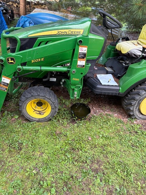 John Deere #1023E, sub-compact utility tractor with 4WD, hydrostatic transmission, Yanmar diesel engine, 2016 - Image 5