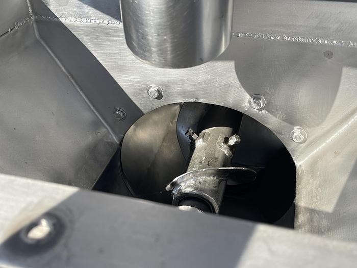 Langsenkamp, Stainless Steel Paddle Pulper / Finisher, 16"-24" diameter x 30" L chamber, 20" x 10" top feed - Image 5