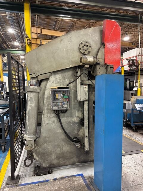 320 Ton, Accurpress #732012, 4-Axis CNC Press Brake, 12' overall length, 10.5' between housing, 6" stroke - Image 2