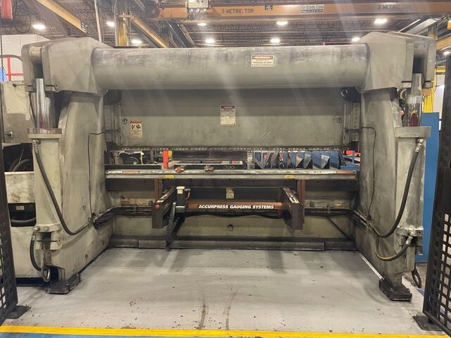 320 Ton, Accurpress #732012, 4-Axis CNC Press Brake, 12' overall length, 10.5' between housing, 6" stroke - Image 3