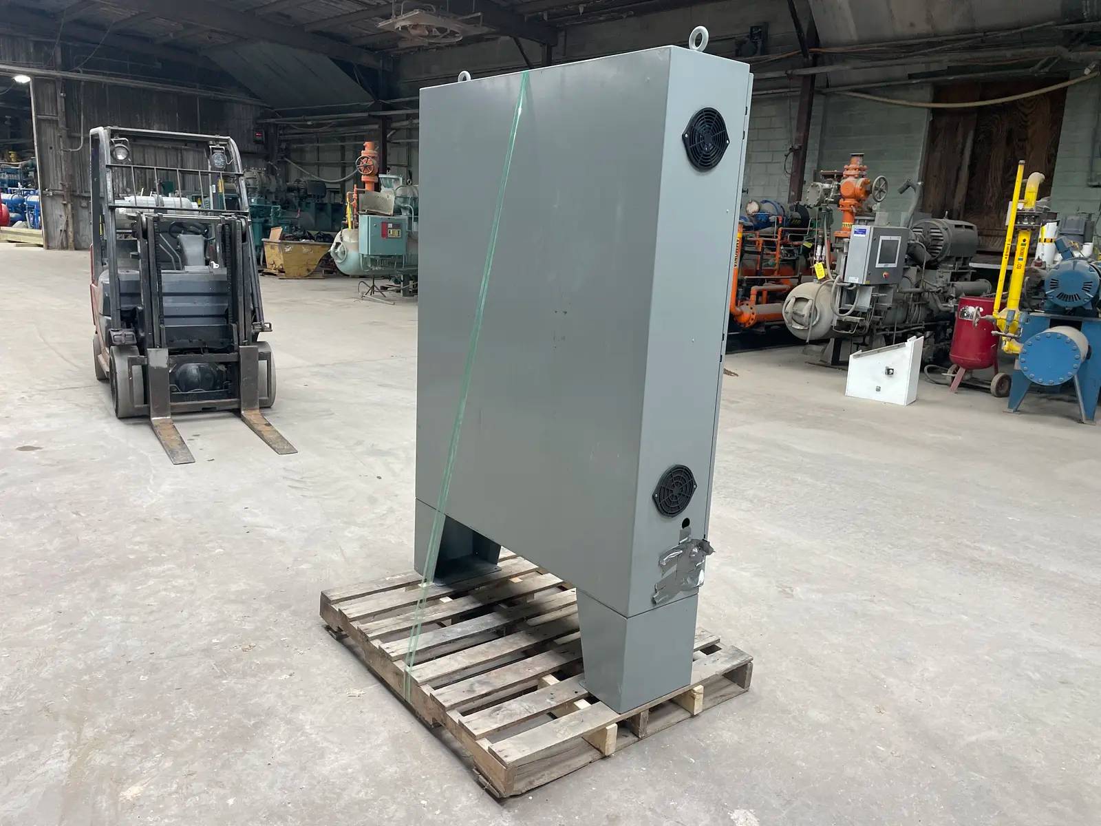 Jett Solutions, VFD Control Center, (4) Schneider Electric ATV212HD15N4 drives, (4) Square D motor starters - Image 6