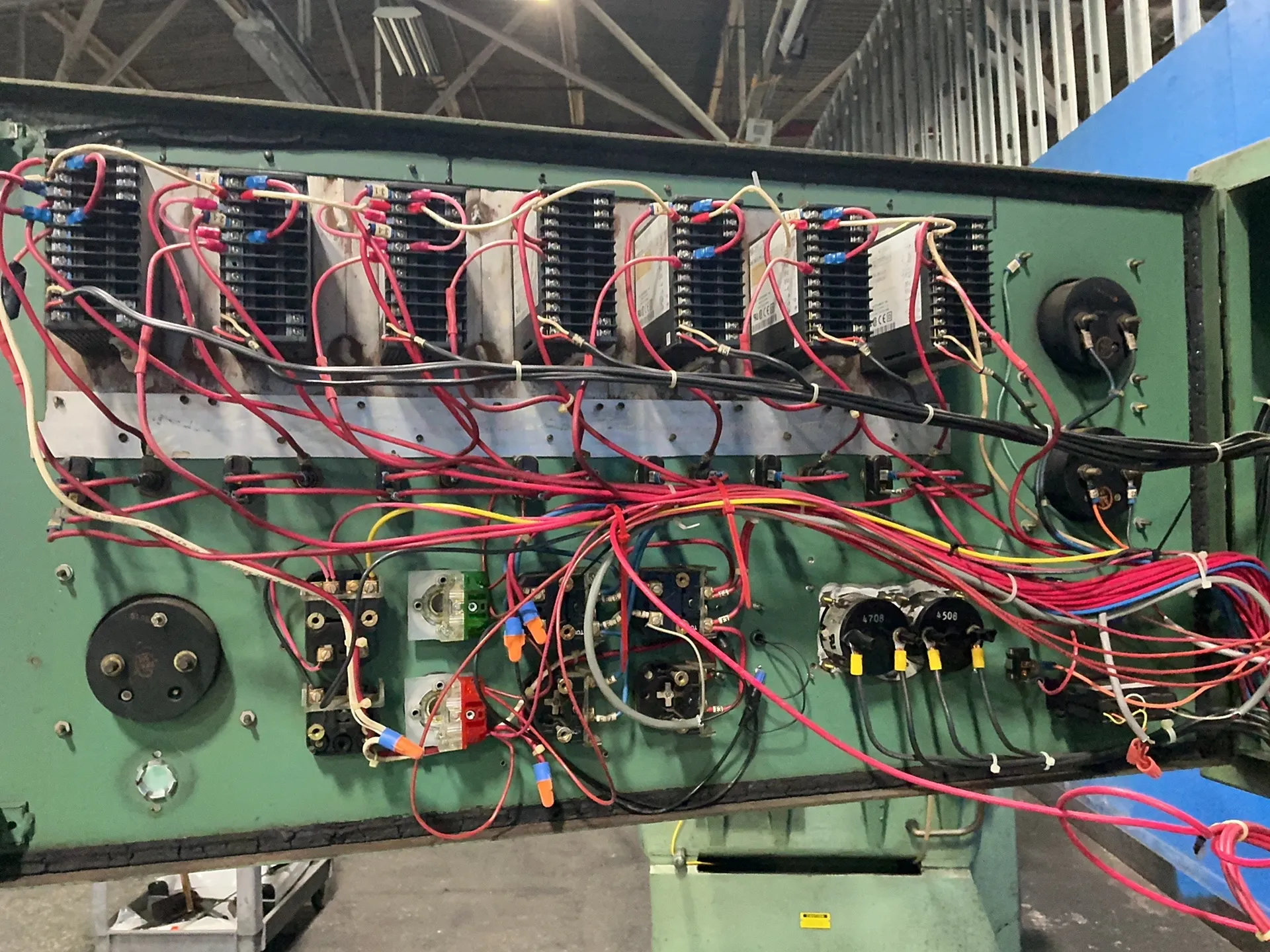 1.75" Egan Machinery #H-2515-H, extruder, 50 HP, 10,000 PSI, 1750/2100 RPM, digital displays, 150/300/500 V. - Image 5