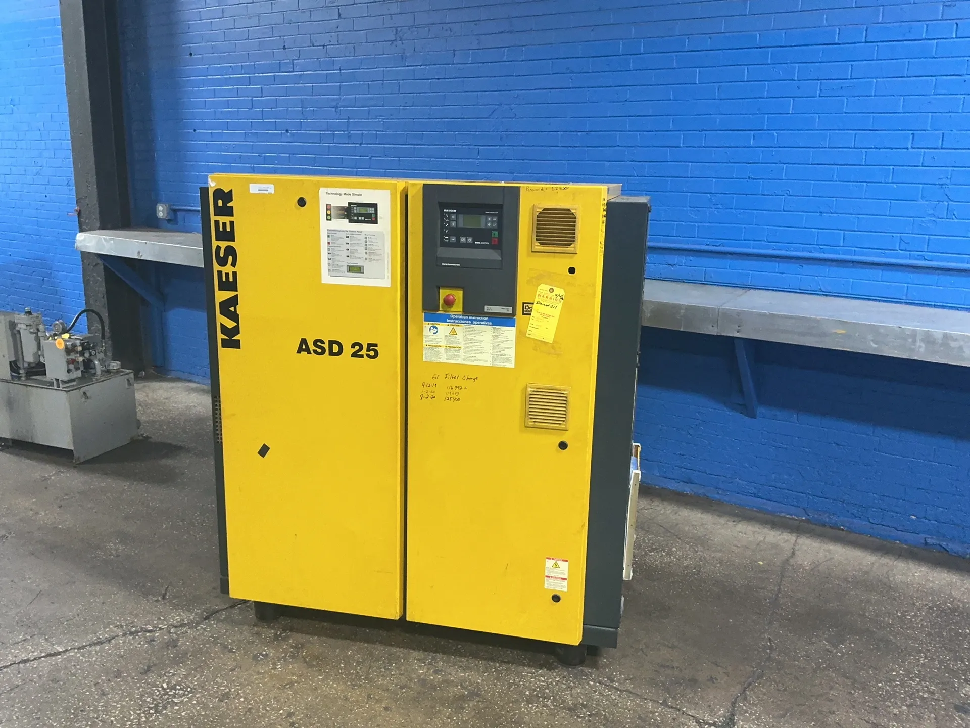 115 CFM, 125 PSIG, Kaeser #ASD25, rotary screw air compressor, 25 HP, 3550 RPM, 3 Ph., 208/230/460 V., 2005 - Image 2