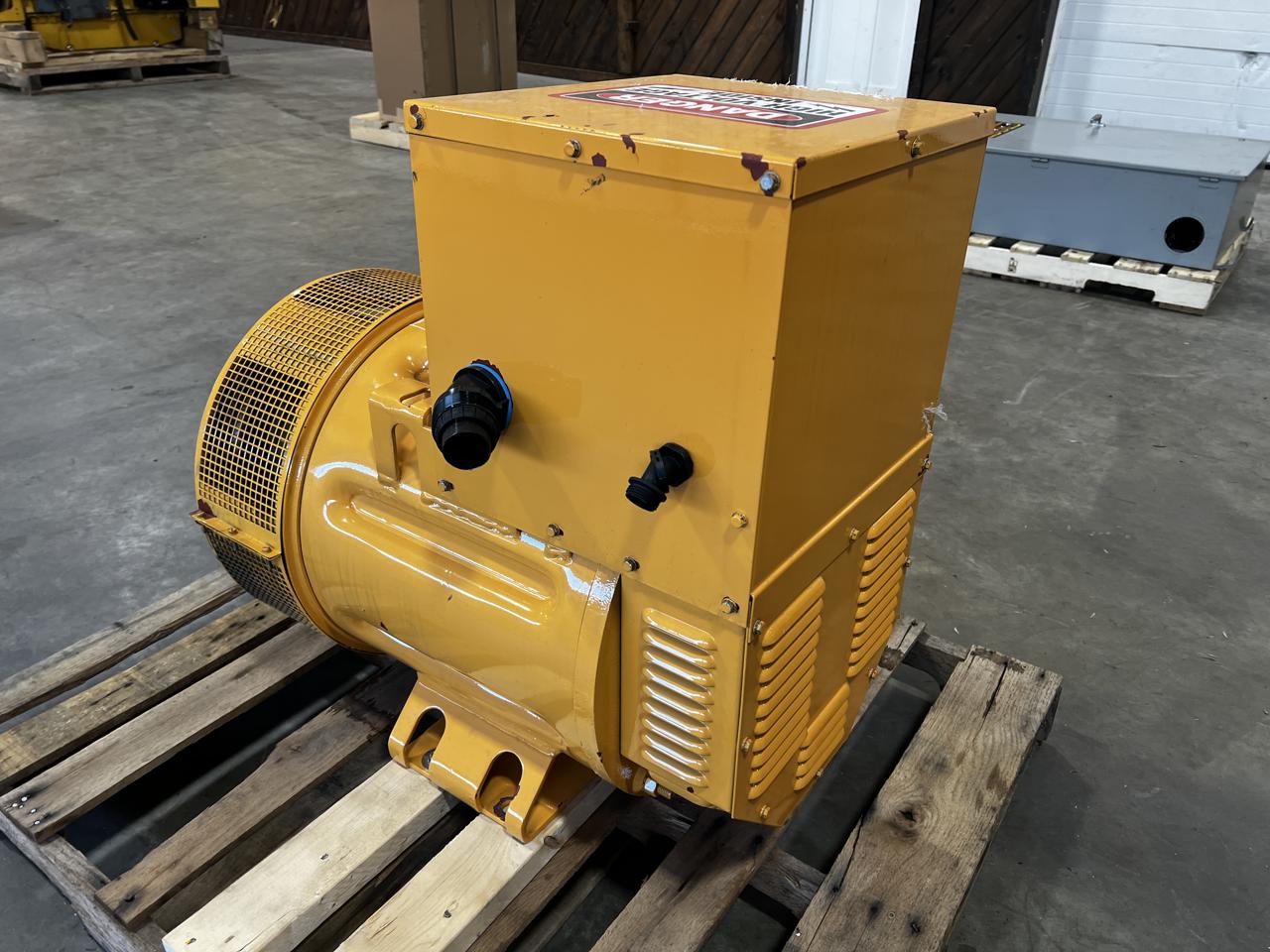 75 KW Mecc Alte Spa #ECO-34-13/4, generator end, 208 Volts, 3 Phase, 12 wire, 250 hours, 2005 - Image 3