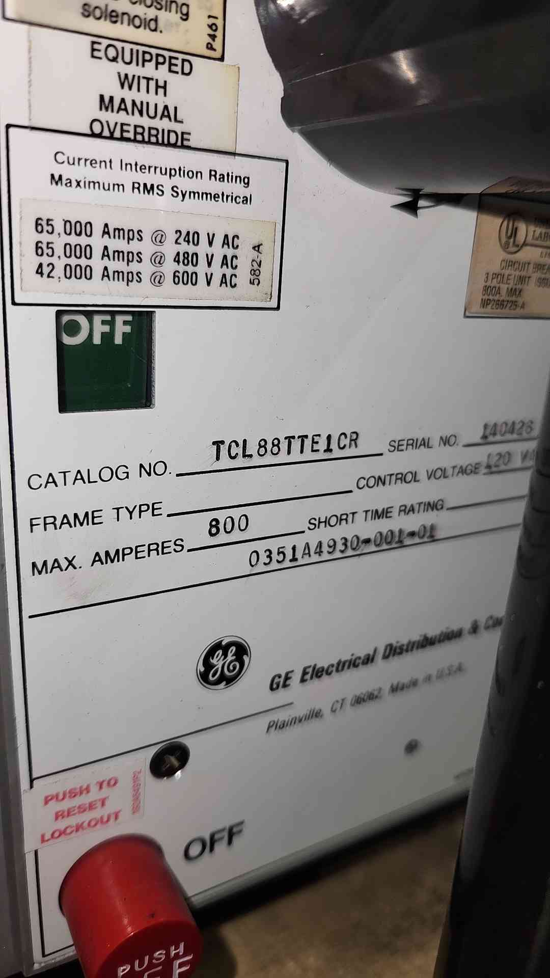 800 Amps, General Electric Power Break #TCL88TTE1CR, circuit breaker, drawout, MicroVersaTrip, 120 VAC - Image 4