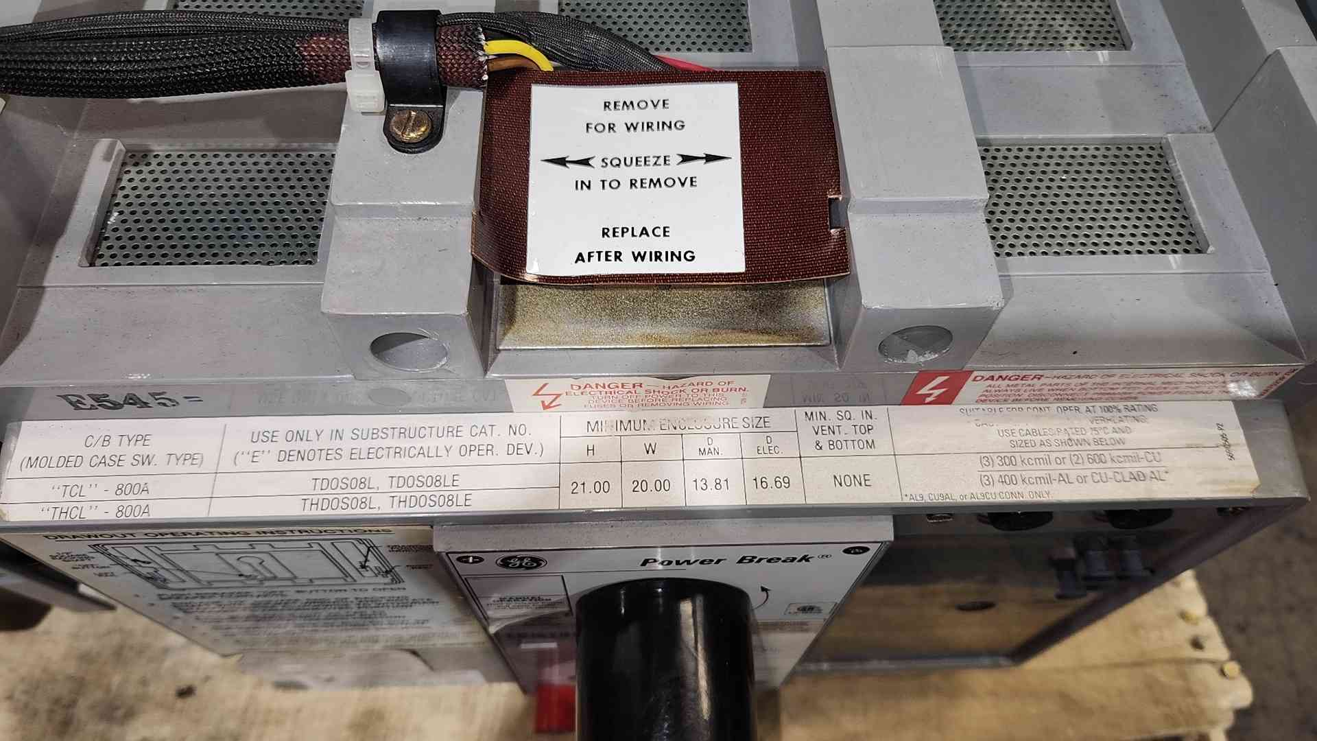 800 Amps, General Electric Power Break #TCL88TTE1CR, circuit breaker, drawout, MicroVersaTrip, 120 VAC - Image 5