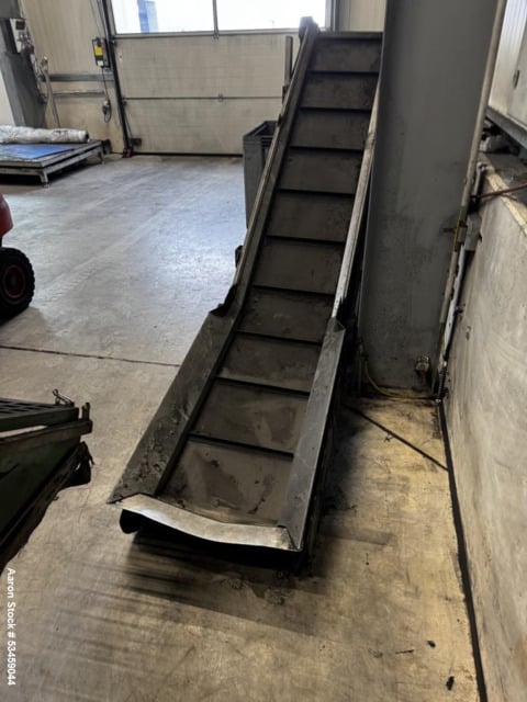 Pierret, Guillotine Cutting System, (1) #G35RI and (1) #G28RI cutting machines, (2) belt conveyors, platform - Image 4