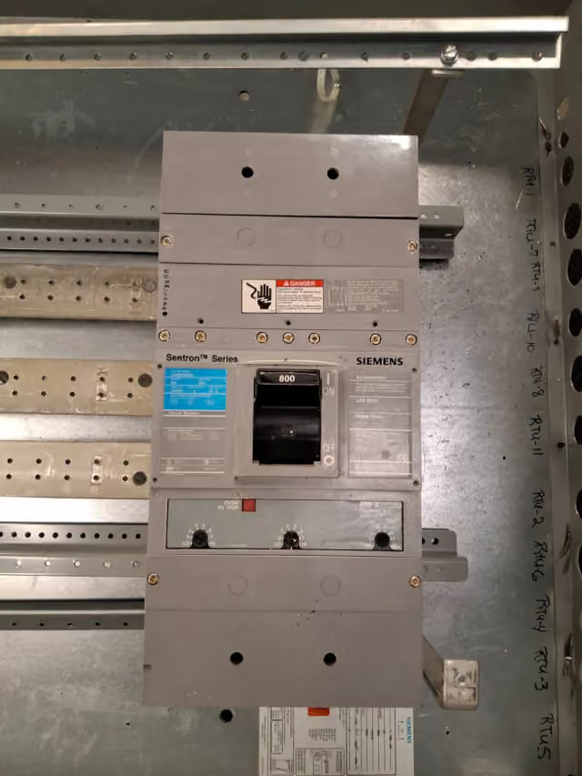 800 Amp. Siemens, S5E90LM800ARS, Panelboard 480Y/277 Volts 46 Cir NEMA 1 - Image 3