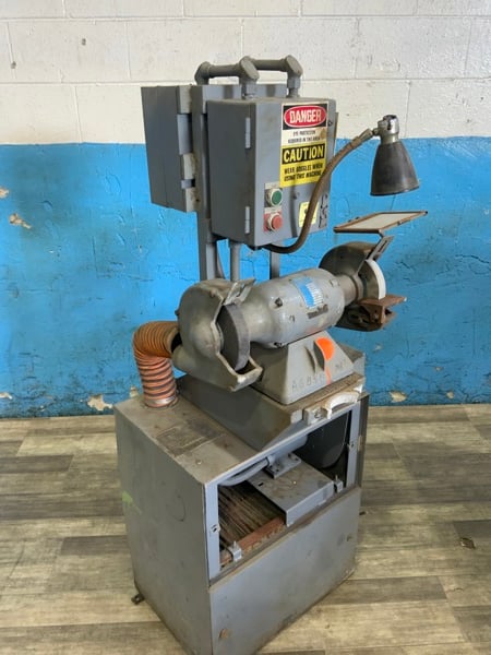 Cincinnati #102, double end grinder, 1/2 HP, 3600 RPM, 8" wheel diameter, built in dust collector - Image 6