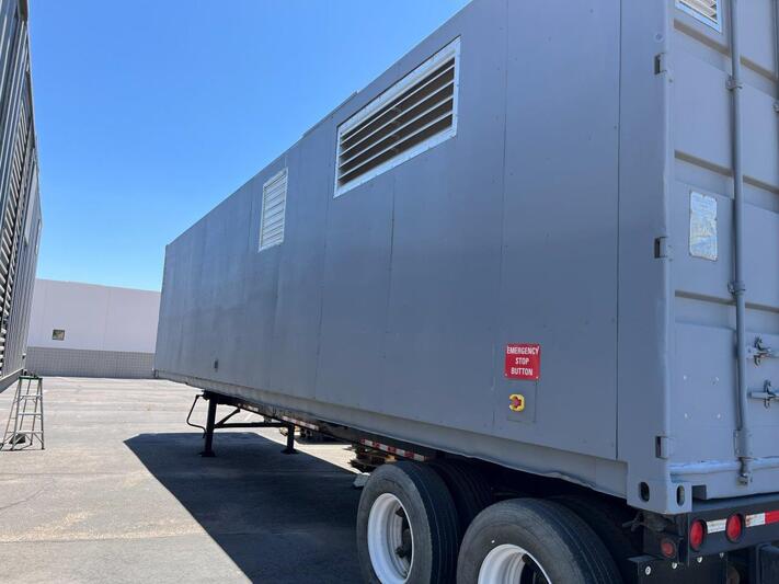 800 KW Solar #Saturn-10, gas turbine generator package, 480 Volts, 3-phase, 60 Hz., EM BEMAC II generator - Image 2