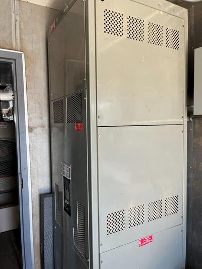 800 KW Solar #Saturn-10, gas turbine generator package, 480 Volts, 3-phase, 60 Hz., Magna One generator end - Image 5