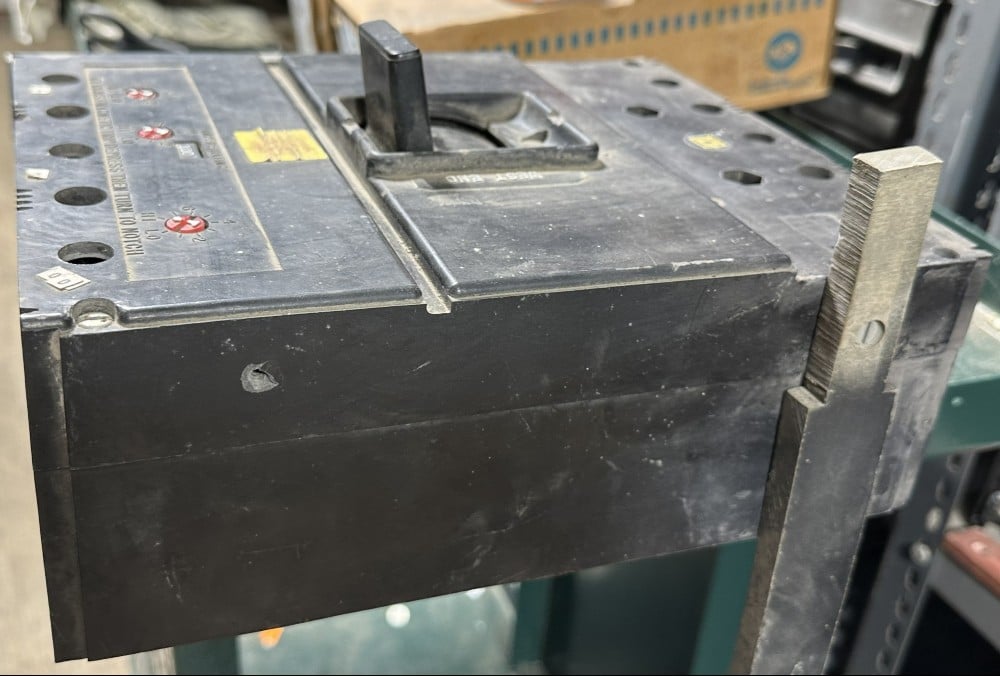 Square D Co., Adjustable Trip Circuit Breaker, 3-Pole, 400A Max. Frame, 600 VAC / 250VDC, Rating Dial HI/LO - Image 4