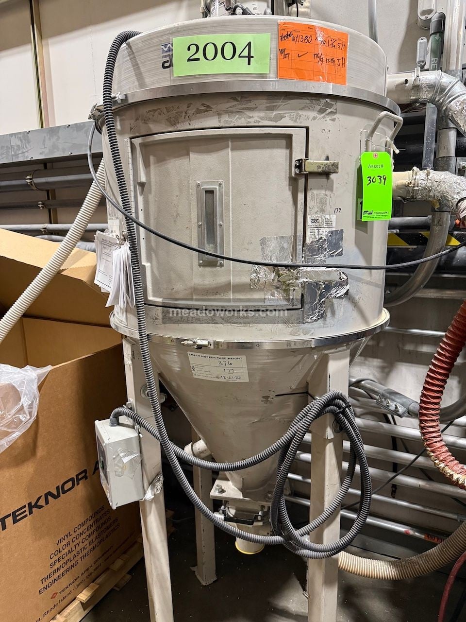 AEC #DH-12.0F, Drying Hopper, 12 cu.ft. capacity, vacuum receiver, autoloader control - Image 1