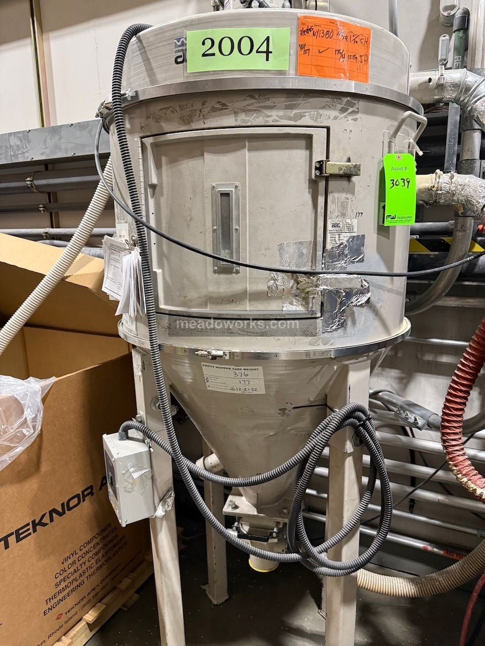 AEC #DH-12.0F, Drying Hopper, 12 cu.ft. capacity, vacuum receiver, autoloader control - Image 3