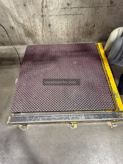5,000 lb. Avery Weigh-Tronix #ZM201-SD2, Floor Scale, digital indicator, 110-240 V. - Image 2