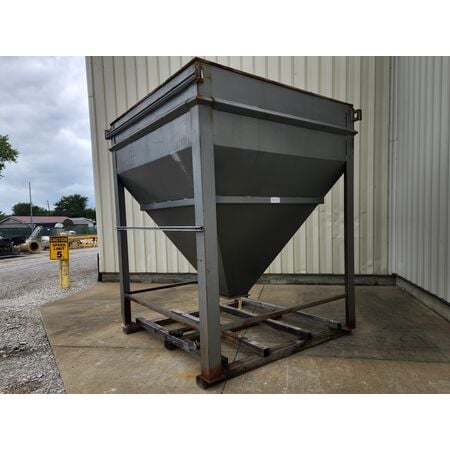 275 cu.ft. mild steel dry solids storage bin hopper, 95" square, 10' overall height, 18" flanged discharge - Image 2