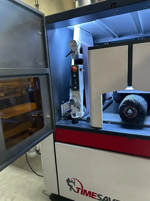 Timesavers #Series-32, Deburring Machine, 43" max. material width, 0-4" bed opening, (2) belts, (4) rotary - Image 3