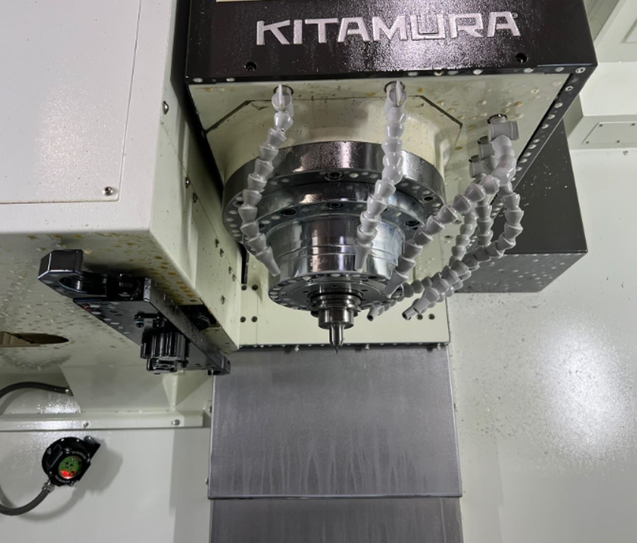 Kitamura #MyCenter-4XV, CNC Vertical Machining Center, 40.2" X, 20.1" Y, 20.1" Z, 15000 RPM, CAT 40, 40 HP - Image 5