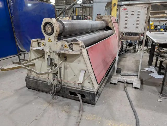120" x 5/8" Davi #MCB-3030, 4-Roll Plate Bending Roll, control pedestal, 2008 - Image 2