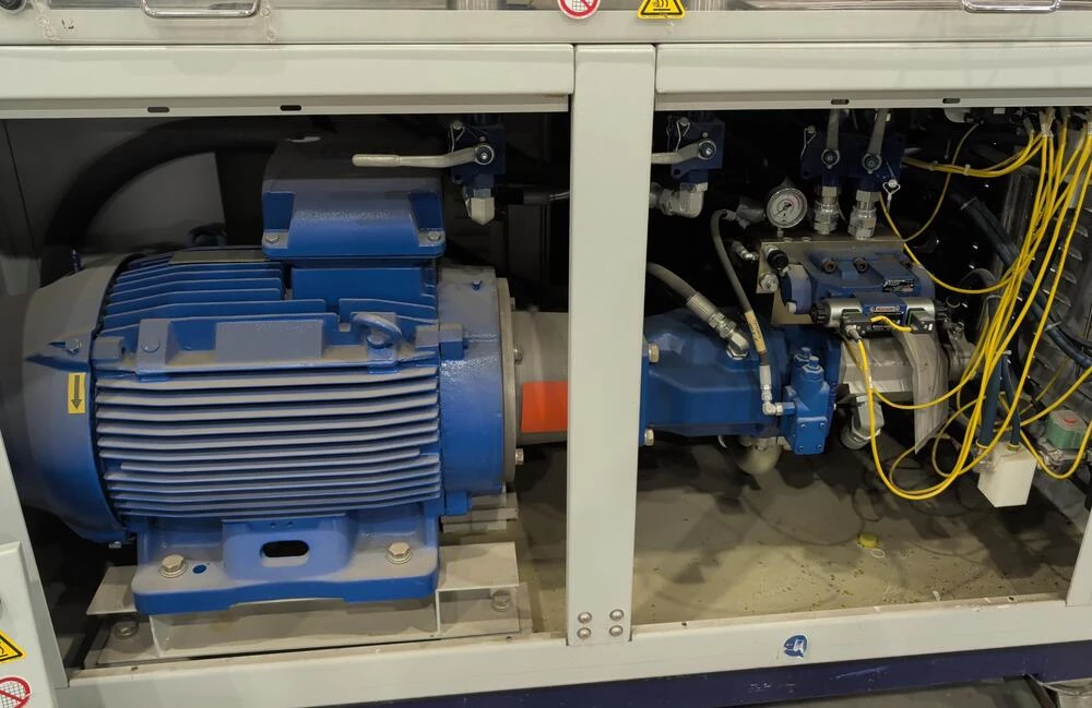 KMT #Streamline-SL-VI, Waterjet Intensifier Pump, 100 HP, 60,000 psi, 1.88 GPM, .018" orifice, Siemens PLC - Image 6