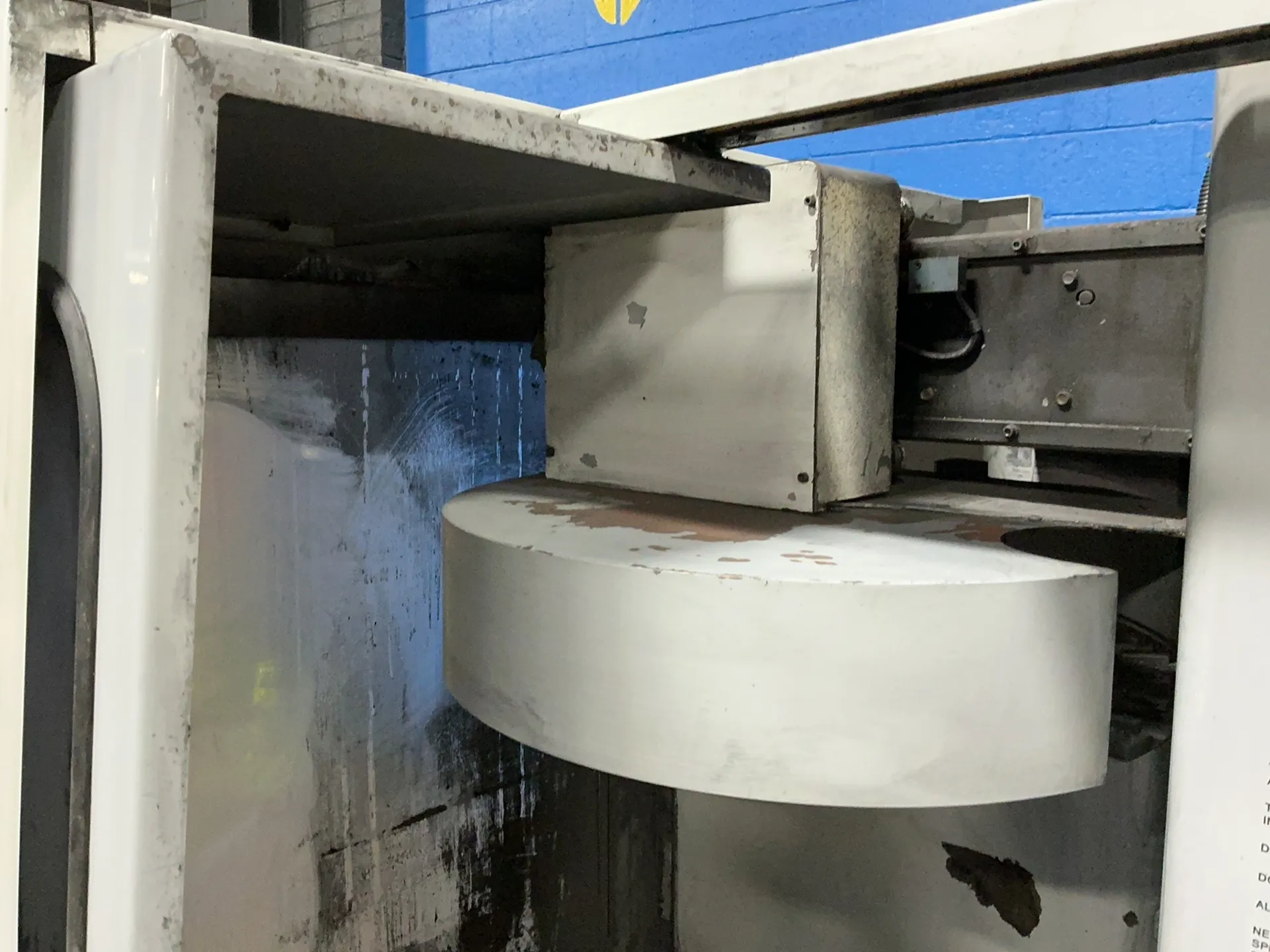 Haas #VF-1, CNC vertical machining center, 14" x 26" capacity, 20 position tool changer, Haas vector drive - Image 5